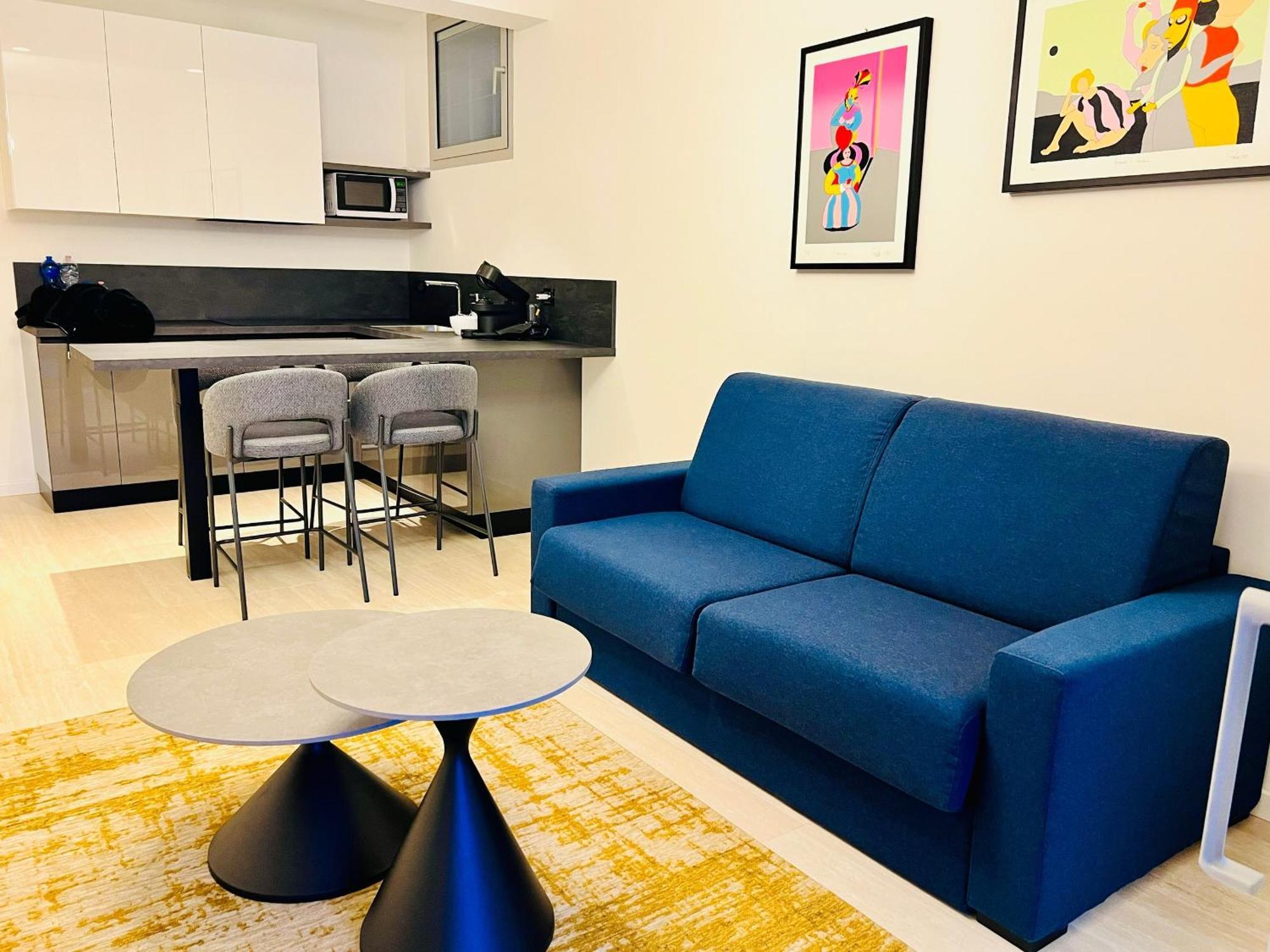 Cremona Inn Aparthotel Екстер'єр фото