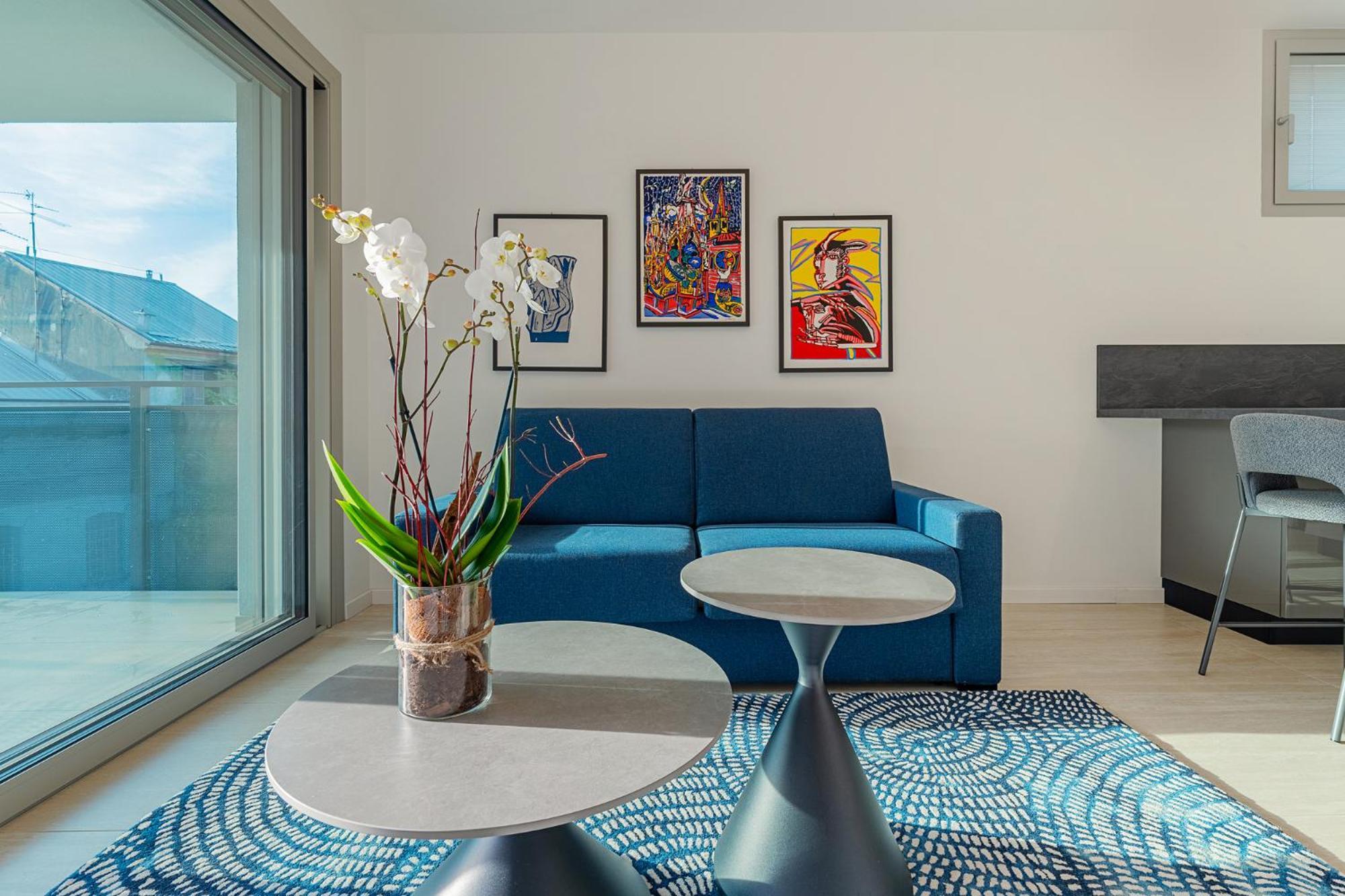 Cremona Inn Aparthotel Екстер'єр фото
