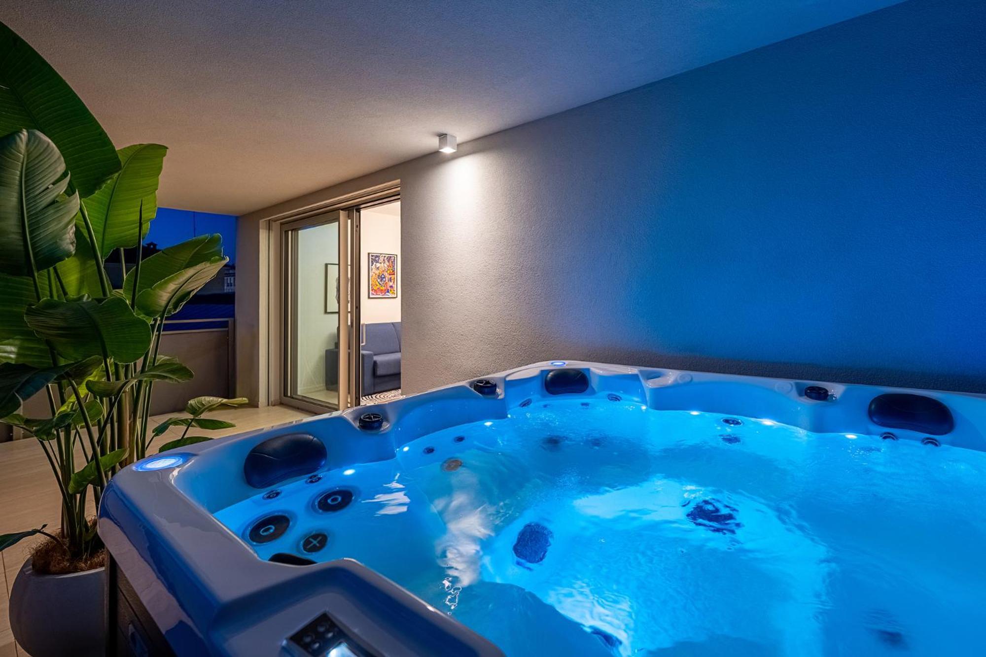 Cremona Inn Aparthotel Екстер'єр фото