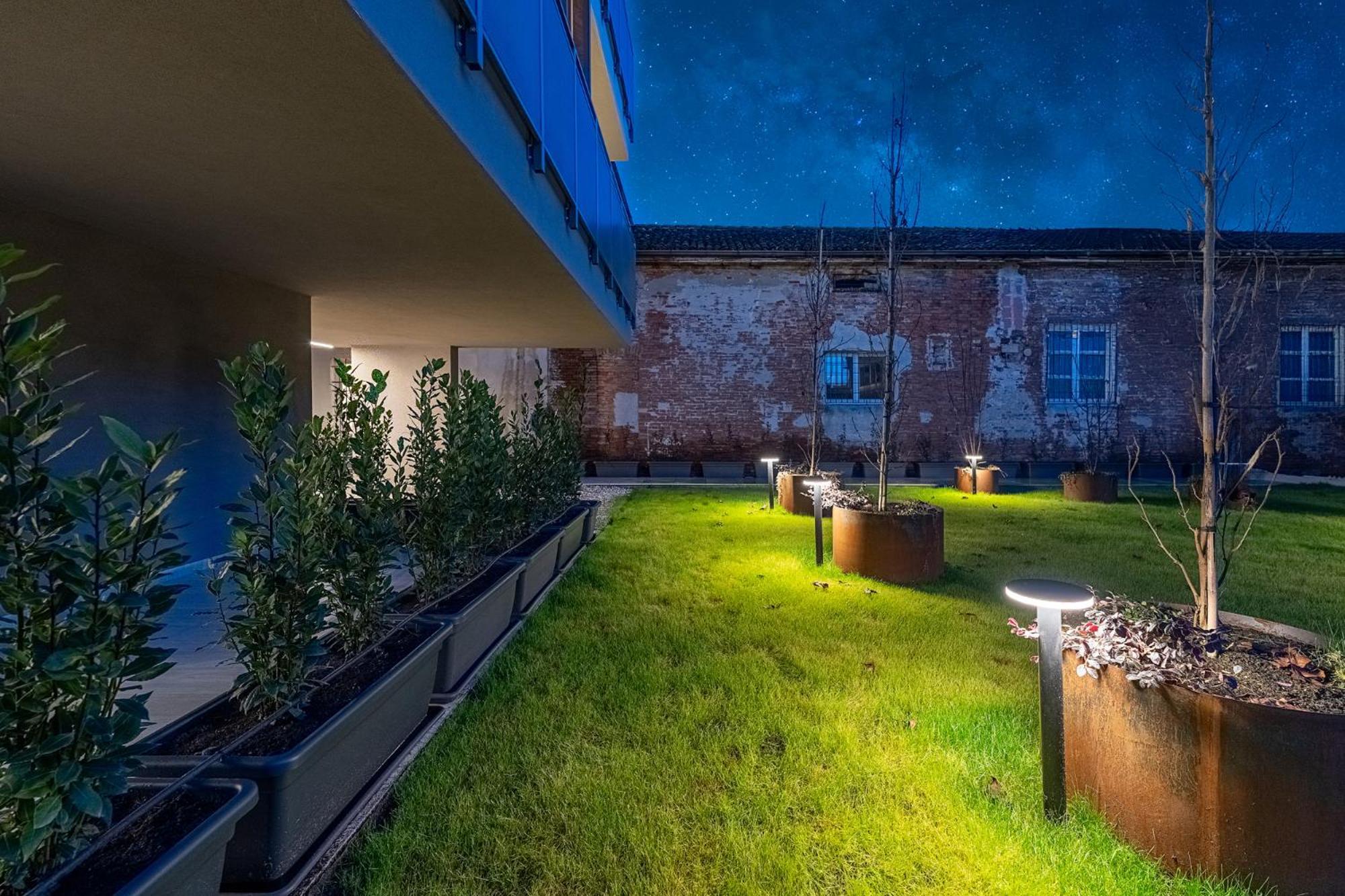 Cremona Inn Aparthotel Екстер'єр фото