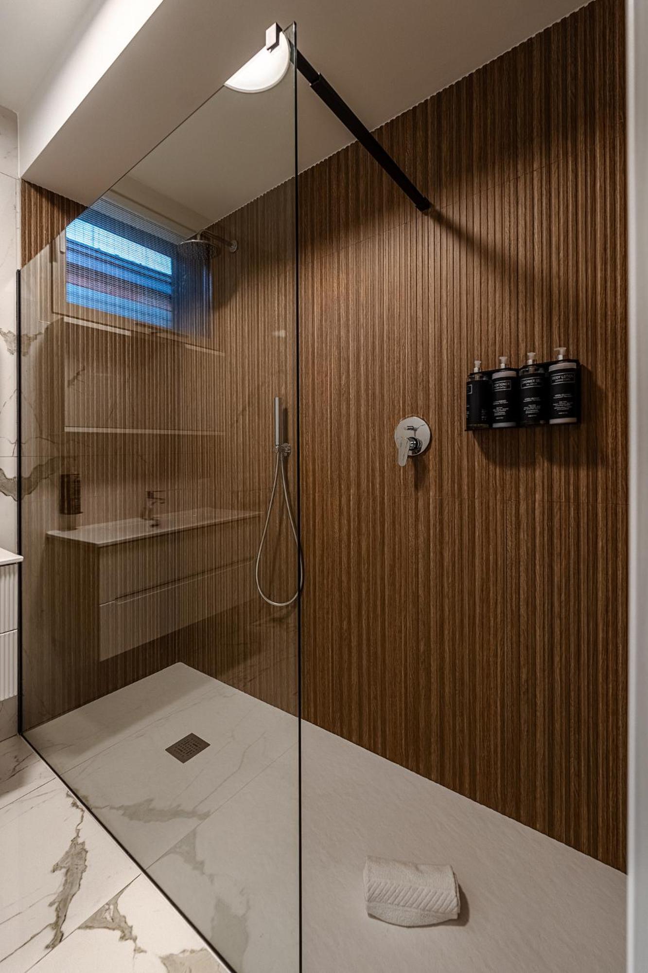 Cremona Inn Aparthotel Екстер'єр фото