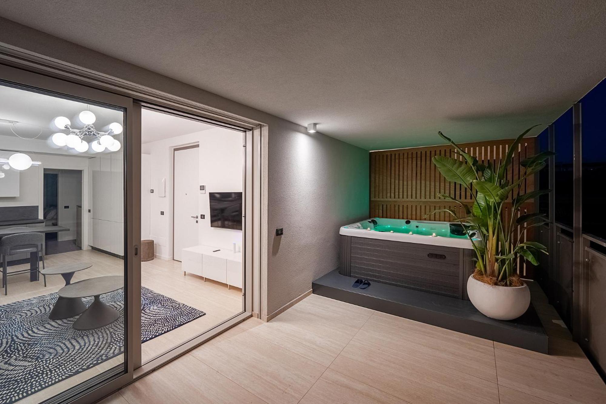 Cremona Inn Aparthotel Екстер'єр фото